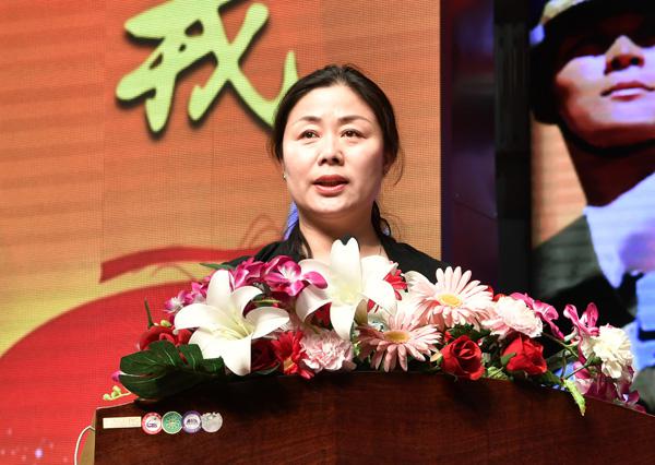 杨红部长主持活动__.jpg