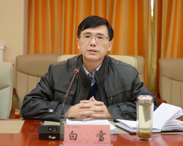 学校纪委书记白雪讲话__.jpg