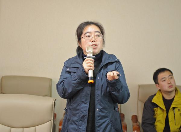 袁媛教授作报告__.jpg