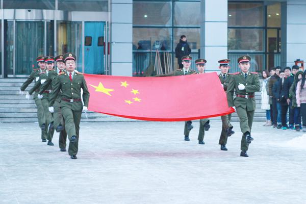 护送国旗__.jpg
