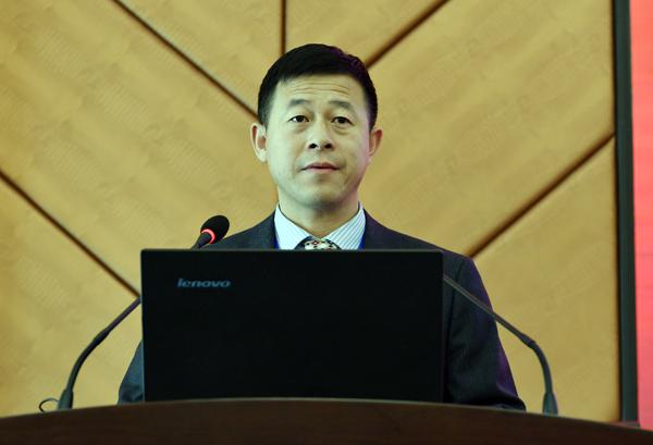 我校教务处处长金连海主持培训会___.jpg