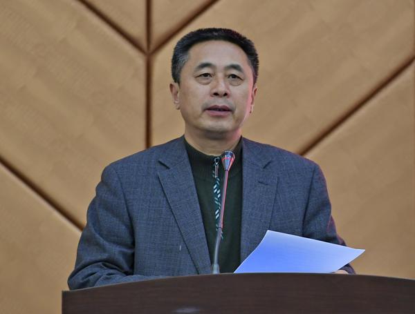 学校党委副书记张印讲话__.jpg