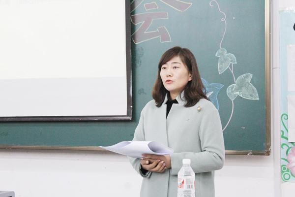 任老师宣讲__.jpg