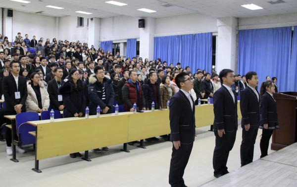 奏唱国歌.jpg