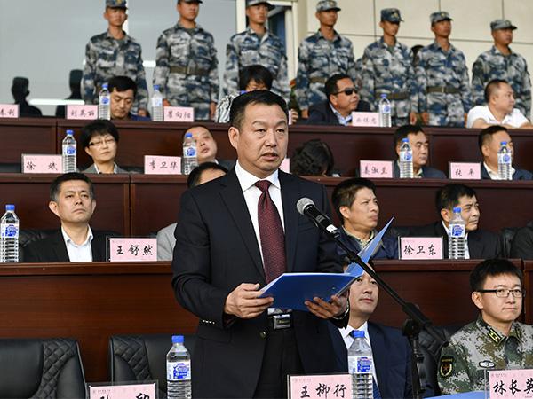 王柳行副校长宣读通报__.jpg