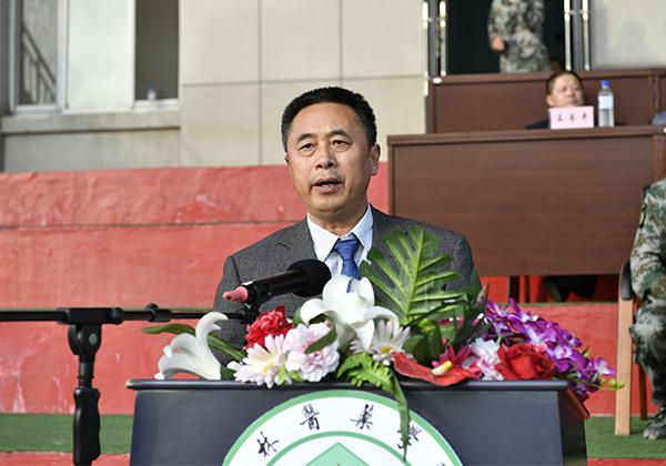 张印副书记主持大会__.jpg