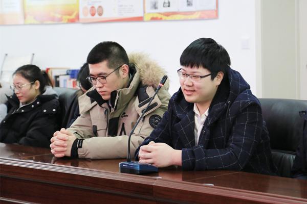 学生代表发言二__.jpg
