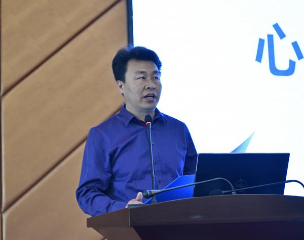 陈洪斌副部长主持讲座__.jpg