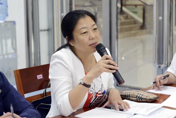 代表们畅所欲言___.jpg
