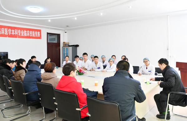 8点评会现场___.jpg