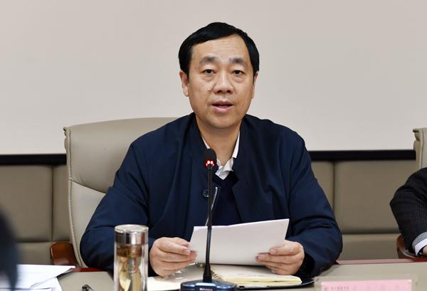 蔡建辉校长传达精神___.jpg