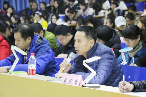 评委提问__.jpg