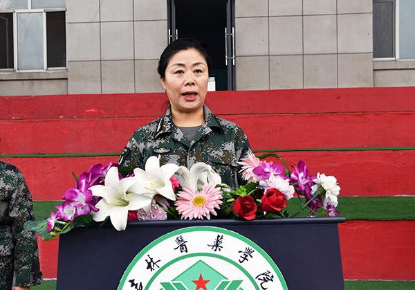 杨红部长宣读文件_.jpg