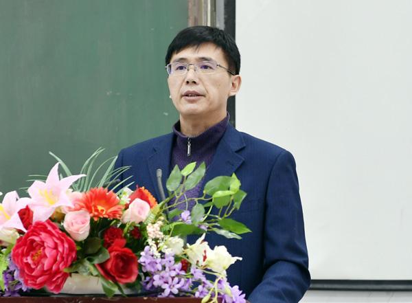 纪委书记白雪宣读表彰通报___.jpg