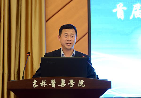 金连海处长宣布比赛结果_.jpg