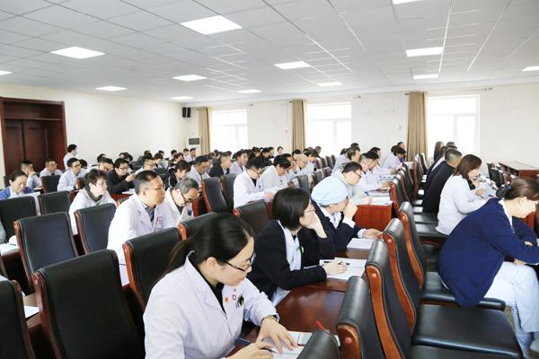 讲座现场__.jpg
