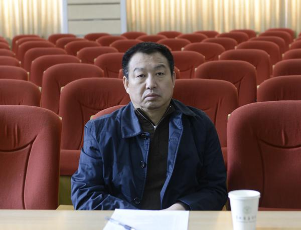 王柳行副校长出席答辩会__.jpg