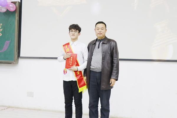 获奖合影__.jpg