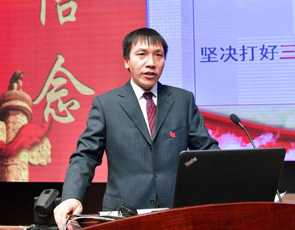 张学亮老师作宣讲__.jpg