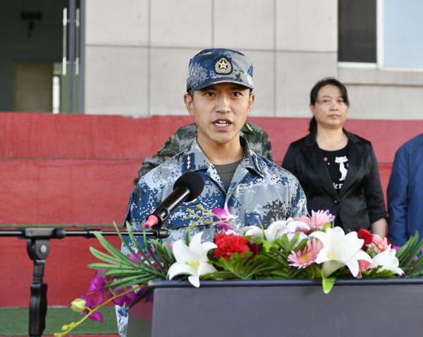 5教官代表发言__.jpg