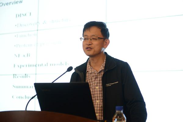 刘家仁教授作报告__.jpg