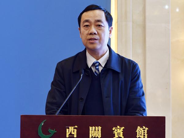 蔡建辉校长做大会发言___.jpg