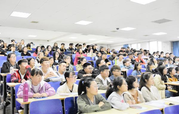 观众__.jpg