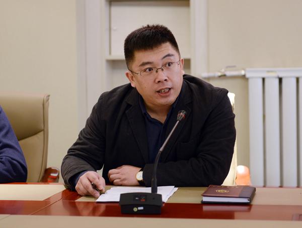 刘宇部长主持会议__.jpg